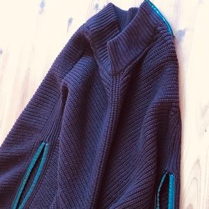 New York & Company Cape/ size S/M